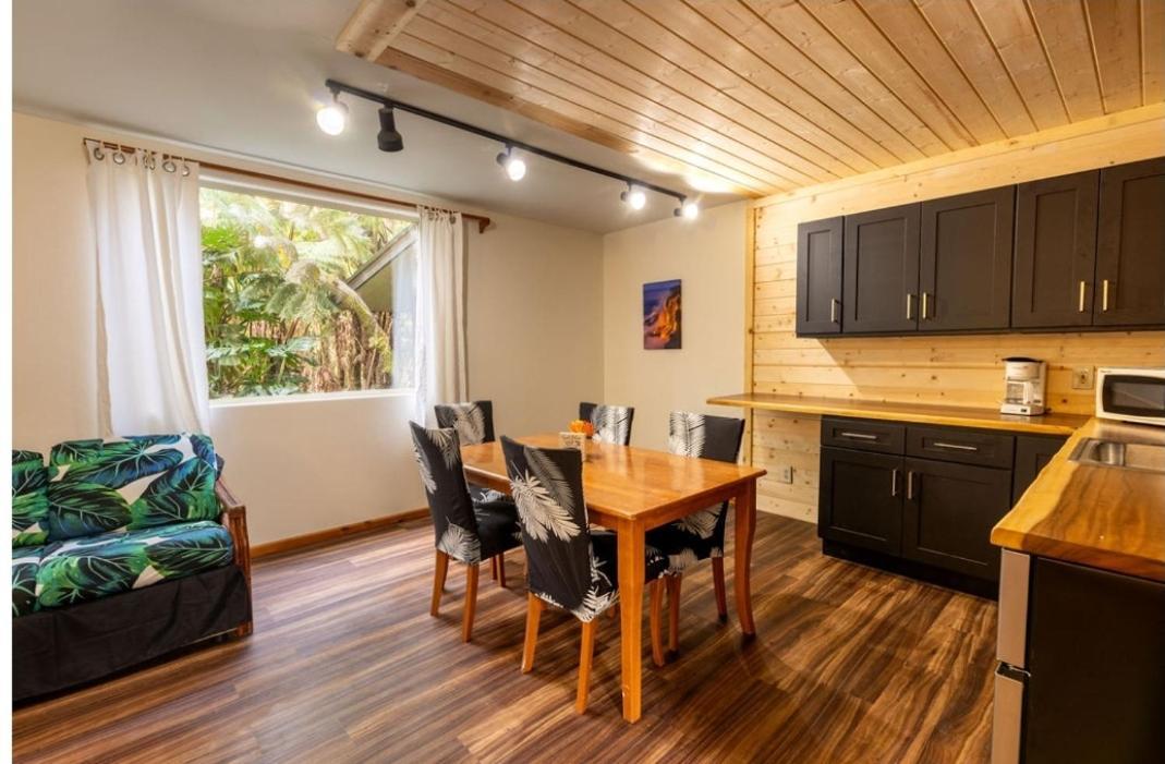 Lodge Halema'uma'u- Hale Kumu La'au